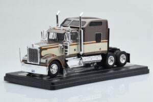 Kenworth W900 Castanho IXO 1:43