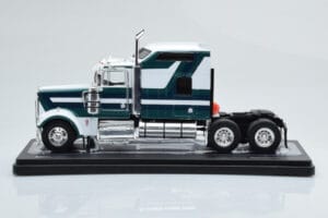 Kenworth W900 Verde Branco IXO 1:43 TR164 Metal - imagem 3 de 6