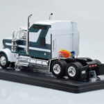 Kenworth W900 Verde Branco IXO 1:43 - image 5 of 6