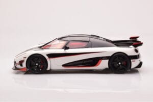 Koenigsegg Agera RS Arctic Branco GT Spirit 1:18 GT877 Resina - imagem 3 de 6