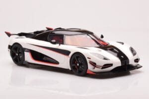 Koenigsegg Agera RS Arctic Branco GT Spirit 1:18 GT877 Resina - imagem 4 de 6