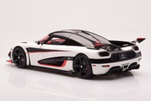 Koenigsegg Agera RS Arctic Branco GT Spirit 1:18 GT877 Resina - imagem 5 de 6