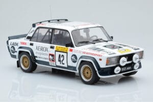 Lada 2105 VFTS #42 S. Brundza Rally 1000 Lakes 1984 IXO 1:18 18RMC146 Metal - imagem 4 de 6