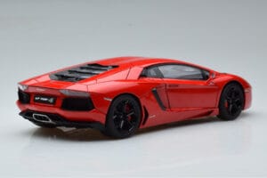 Lamborghini Aventador LP700-4 Andromeda Vermelho AUTOart 1:18 74669 Metal - imagem 3 de 10