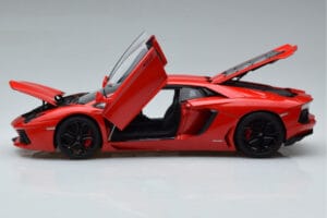 Lamborghini Aventador LP700-4 Andromeda Vermelho AUTOart 1:18 74669 Metal - imagem 4 de 10