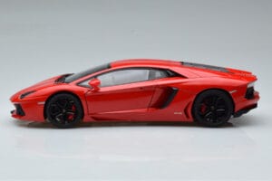 Lamborghini Aventador LP700-4 Andromeda Vermelho AUTOart 1:18 74669 Metal - imagem 5 de 10