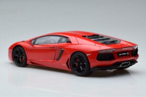 Lamborghini Aventador LP700-4 Andromeda Vermelho AUTOart 1:18 74669 Metal - imagem 7 de 10