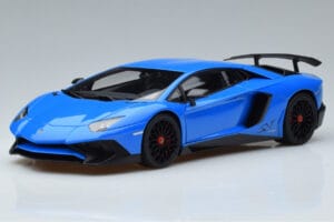 Lamborghini Aventador LP750-4 SV Azul AUTOart 1:18 74559 Compósito