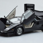 Lamborghini Countach LP5000S Preto AUTOart 1:18 - image 2 of 10