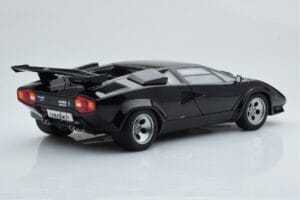 Lamborghini Countach LP5000S Preto AUTOart 1:18 74533 Metal - imagem 4 de 10