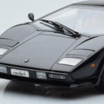 Lamborghini Countach LP5000S Preto AUTOart 1:18 - image 9 of 10