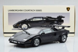 Lamborghini Countach LP5000S Preto AUTOart 1:18 74533 Metal - imagem 10 de 10