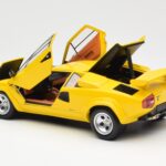 Lamborghini Countach LP 5000 Quattrovalvole Amarelo Kyosho 1:18 08320Y - image 5 of 8