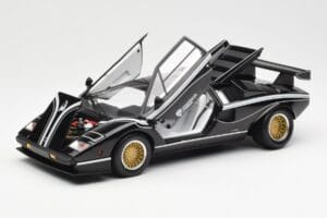 Lamborghini Countach LP 500R Preto Kyosho 1:18 08320C Metal - imagem 2 de 8