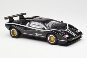 Lamborghini Countach LP 500R Preto Kyosho 1:18 08320C Metal - imagem 6 de 8