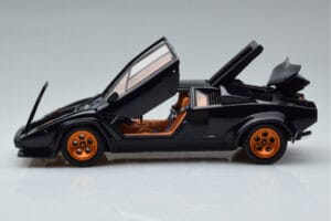 Lamborghini Countach LP500S Walter Wolf Azul Escuro Kyosho 1:18 08320D Metal - imagem 4 de 11