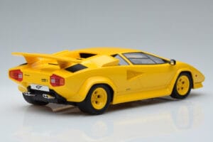Lamborghini Countach Turbo Koenig Specials Amarelo GT Spirit 1:18 KJ010 Resina - imagem 2 de 6