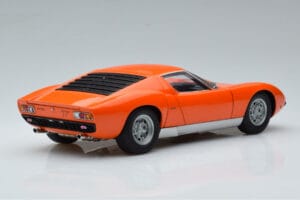 Lamborghini Miura SV Laranja AUTOart 1:18 74542 Metal - imagem 3 de 8