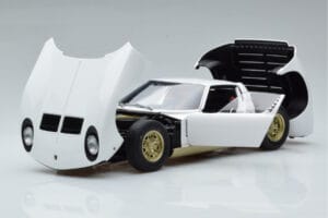 Lamborghini Miura SV Branco AUTOart 1:18 74544 Metal - imagem 2 de 8