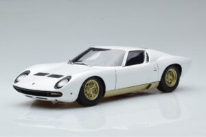 Lamborghini Miura SV Branco AUTOart 1:18