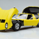 Lamborghini Miura SV Amarelo Kyosho 1:18 - image 2 of 11