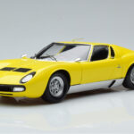Lamborghini Miura SV Amarelo Kyosho 1:18