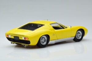 Lamborghini Miura SV Amarelo Kyosho 1:18 08317Y Metal - imagem 3 de 11