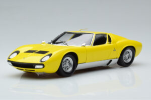 Lamborghini Miura SV Amarelo Kyosho 1:18