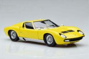 Lamborghini Miura SV Amarelo Kyosho 1:18 08317Y Metal - imagem 6 de 11