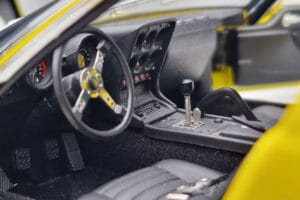 Lamborghini Miura SV Amarelo Kyosho 1:18 08317Y Metal - imagem 8 de 11