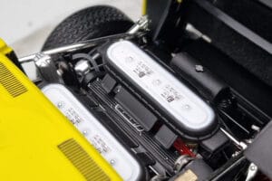 Lamborghini Miura SV Amarelo Kyosho 1:18 08317Y Metal - imagem 9 de 11