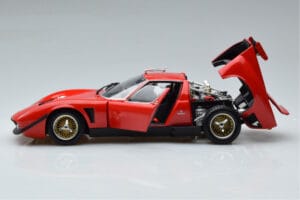 Lamborghini Miura SVR Vermelho Kyosho 1:18 08319RBK Metal - imagem 4 de 9
