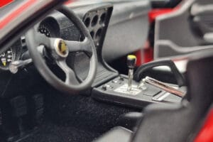 Lamborghini Miura SVR Vermelho Kyosho 1:18 08319RBK Metal - imagem 8 de 9