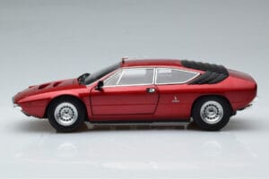 Lamborghini Urraco P250 Vermelho Kyosho 1:18 08446R Metal - imagem 5 de 10