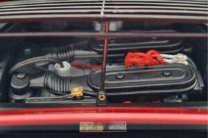 Lamborghini Urraco P250 Vermelho Kyosho 1:18 08446R Metal - imagem 9 de 10