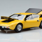 Lamborghini Urraco Amarelo Kyosho 1:18 - image 2 of 10