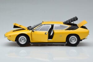 Lamborghini Urraco Amarelo Kyosho 1:18 08446GY Metal - imagem 4 de 10