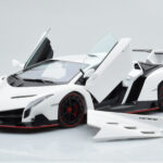 Lamborghini Veneno Branco AUTOart 1:18 - image 2 of 8