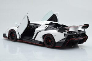 Lamborghini Veneno Branco AUTOart 1:18 74507 Metal - imagem 3 de 8