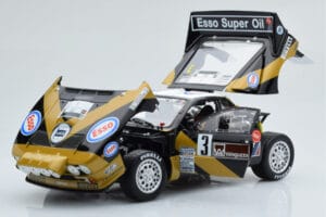 Lancia 037 ESSO #3 F. Tabaton Rally Targa Florio 1985 Kyosho 1:18 08306H Metal - imagem 2 de 8