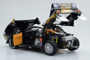 Lancia 037 ESSO #3 F. Tabaton Rally Targa Florio 1985 Kyosho 1:18 08306H Metal - imagem 3 de 8