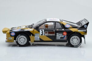 Lancia 037 ESSO #3 F. Tabaton Rally Targa Florio 1985 Kyosho 1:18 08306H Metal - imagem 5 de 8