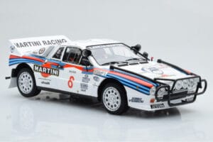Lancia 037 Martini #8 A. Bettega / M. Perissinot Safari Rally 1985 Kyosho 1:18 08306J Metal - imagem 6 de 8