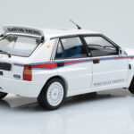 Lancia Delta HF Integrale 6 Branco Kyosho 1:18 - image 4 of 8
