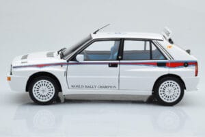 Lancia Delta HF Integrale 6 Branco Kyosho 1:18 08344E Metal - imagem 5 de 8