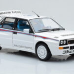 Lancia Delta HF Integrale 6 Branco Kyosho 1:18 - image 6 of 8