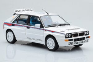 Lancia Delta HF Integrale 6 Branco Kyosho 1:18 08344E Metal - imagem 6 de 8