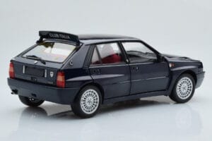 Lancia Delta HF Integrale Club Italia Azul Kyosho 1:18 08343SC Metal - imagem 4 de 8