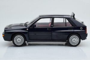 Lancia Delta HF Integrale Club Italia Azul Kyosho 1:18 08343SC Metal - imagem 5 de 8