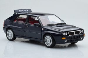 Lancia Delta HF Integrale Club Italia Azul Kyosho 1:18 08343SC Metal - imagem 6 de 8